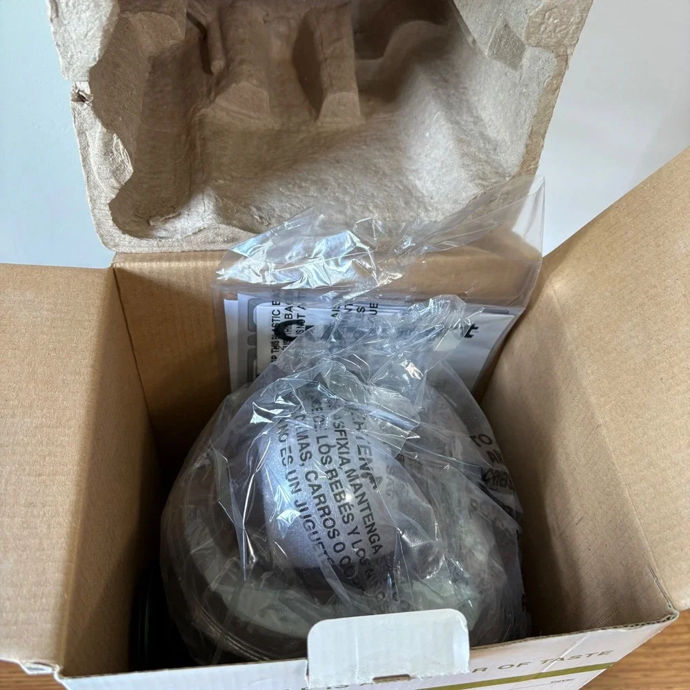 Cuisinart‎ Citrus Juicer CCJ-500 Pulp Control Brushed Stainless New Open Box